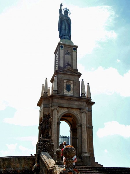 The imposing monument to Sant Salvador.